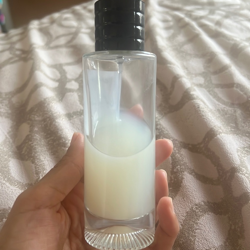 Jasmine musk body perfume